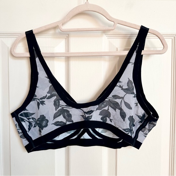 Eby Floral Black and White Bra XL - Picture 4 of 4